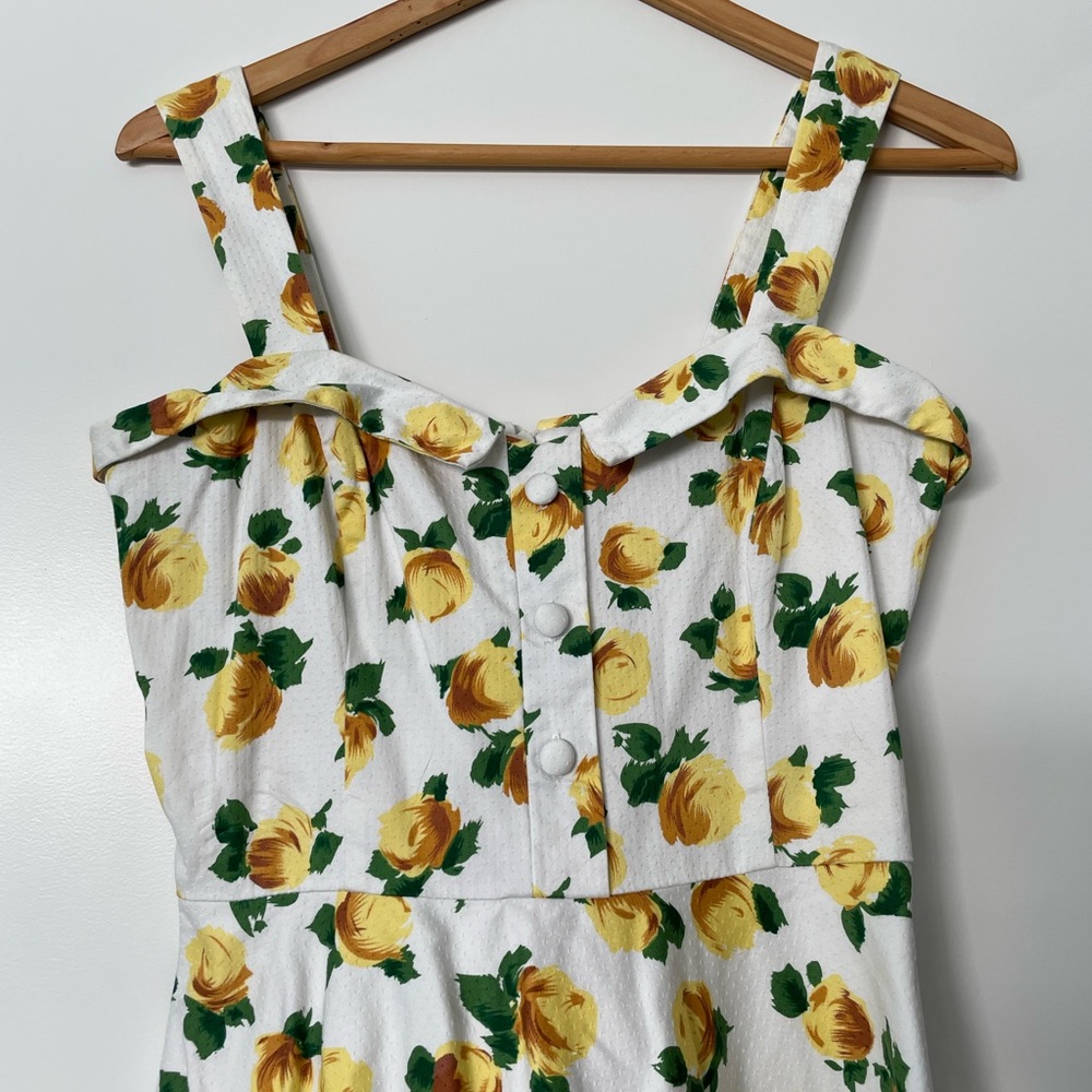 Review Dress Size 8 - Picture 2 of 6